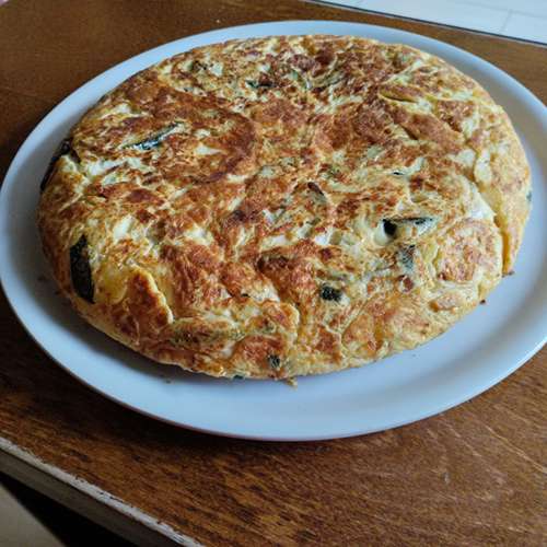 Tortilla de calabacín y queso